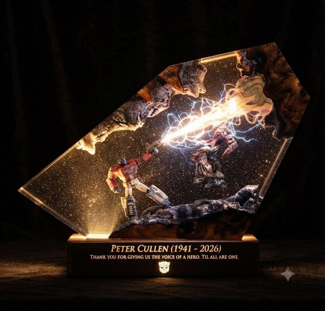 Peter Cullen Optimus Prime Resin Lamp Epoxy Memorial Optimus Prime Resin Epoxy Lamp - Peter Cullen Memorial Light – image 3 of 4