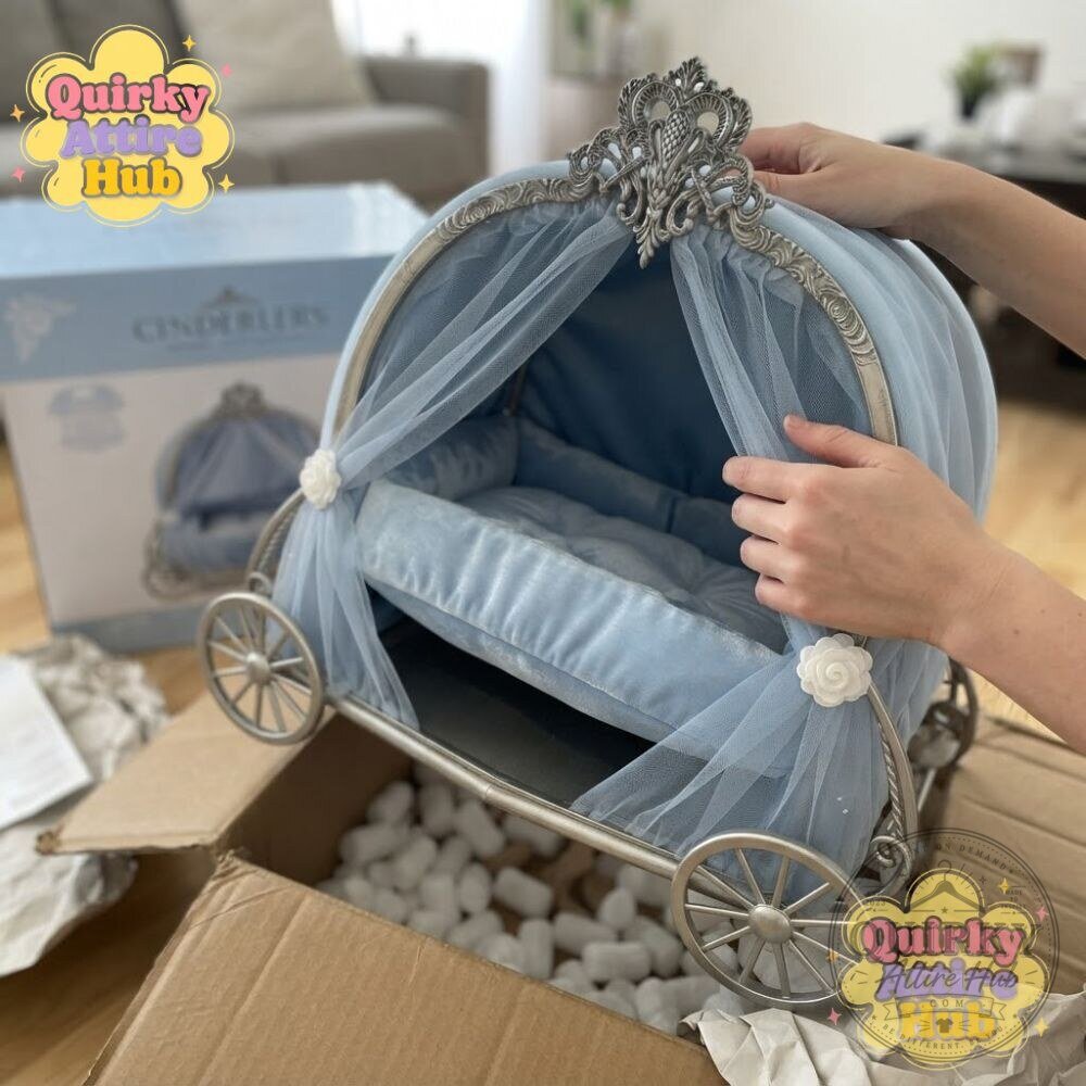 Cinderella Carriage Royal Paws Pet Bed Dog & Cat Bed Royal Paws Cinderella Carriage Pet Bed for Dogs & Cats – image 10 of 13
